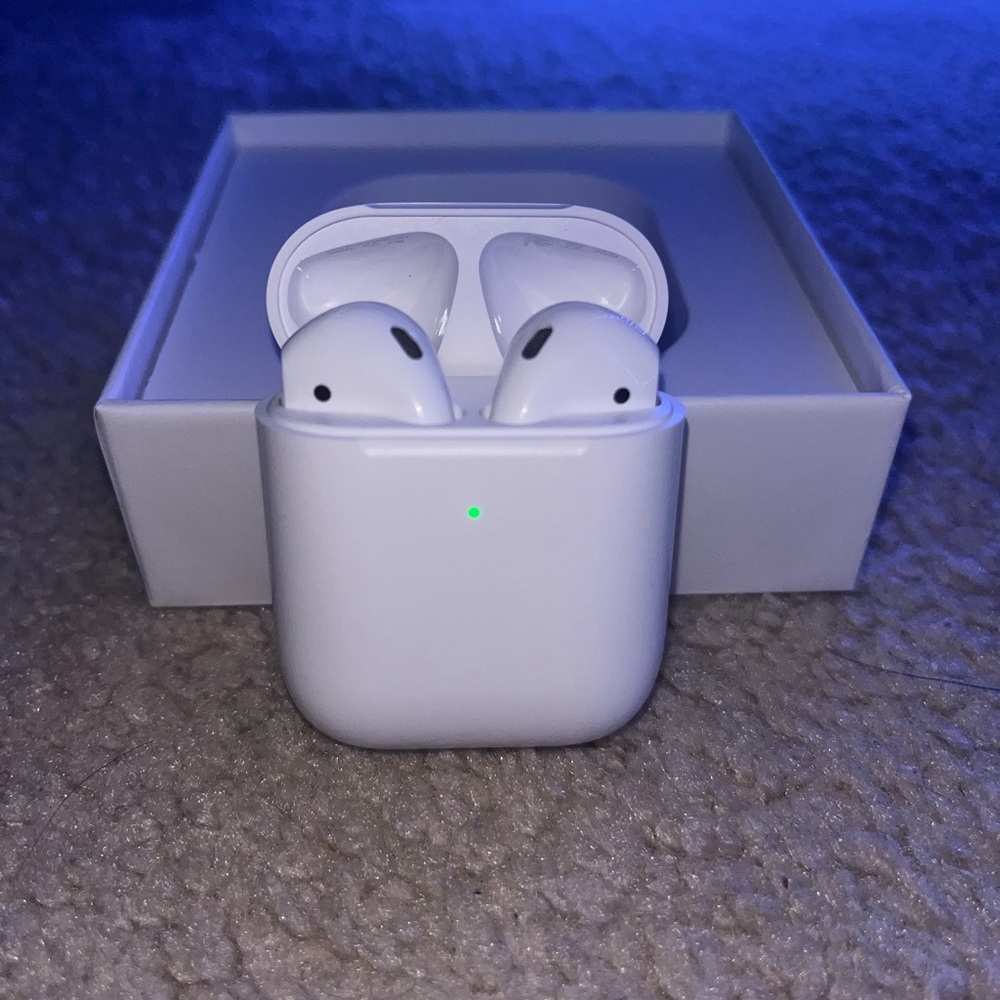 White Headset with Charging Case and LED Indicator